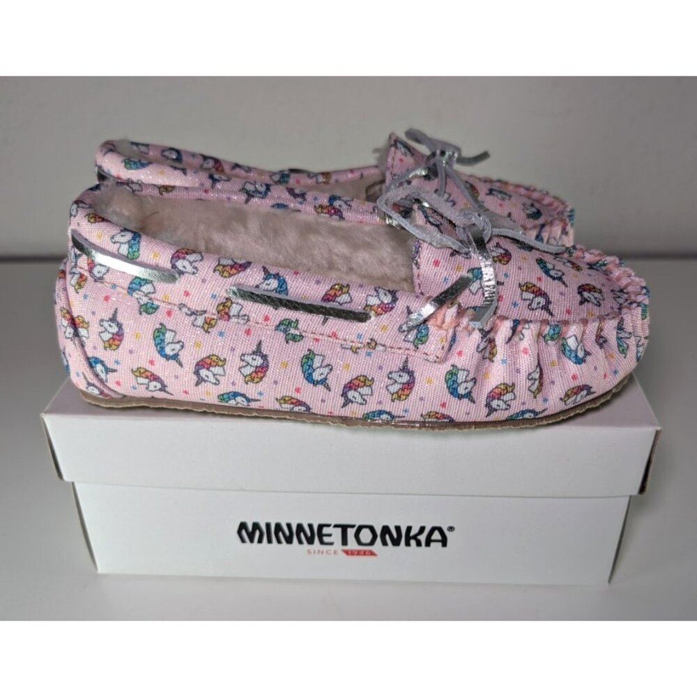 Minnetonka Moccasins Girls Size 13 Slipper Shoes Pink Unicorn Print Sherpa Lined